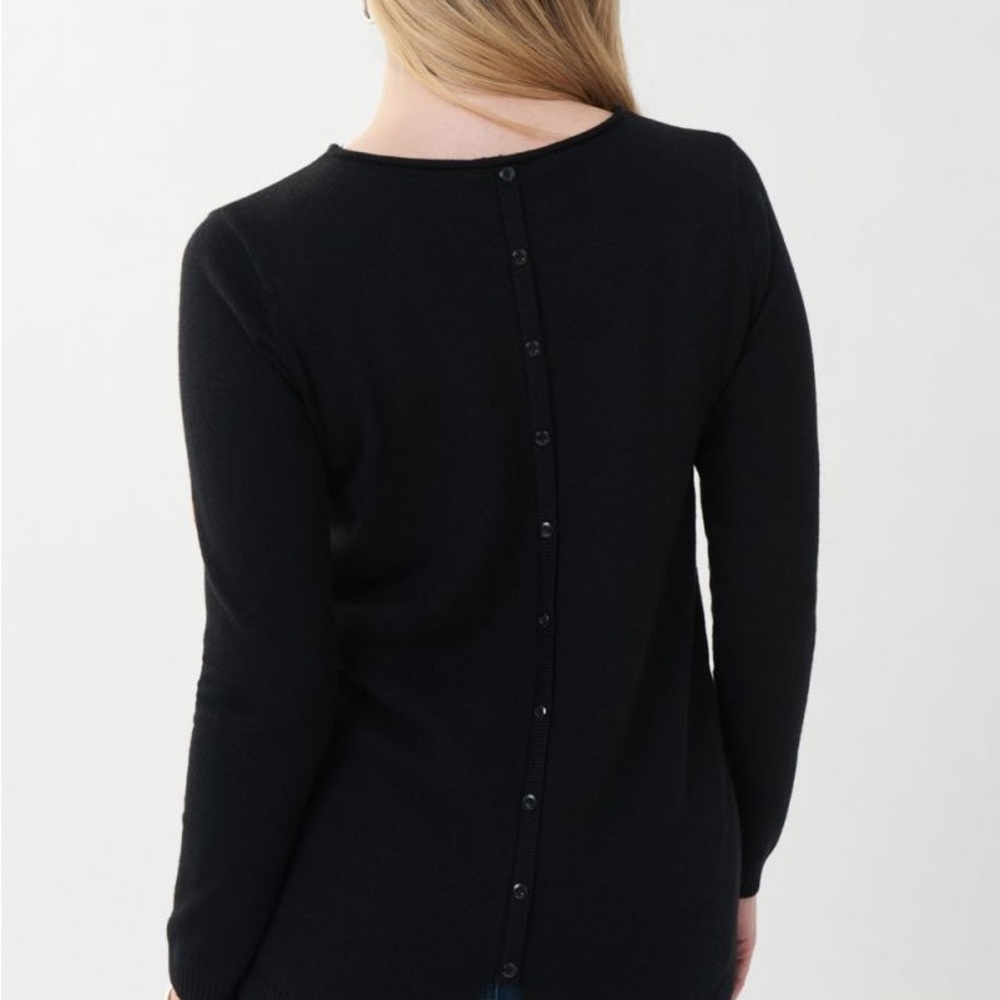JOSEPH RIBKOFF
Knit Detail Top Style size medium brand new without tag - Picture 3 of 12
